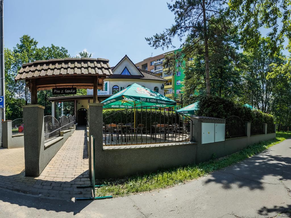 Penzion & Rizkarna Frýdek-Místek Buitenkant foto